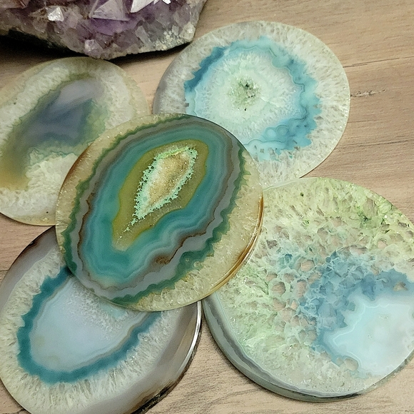 Set of 5 ~ Laser Cut Round GREEN Agate Crystal Coasters - Picture 3 of 4